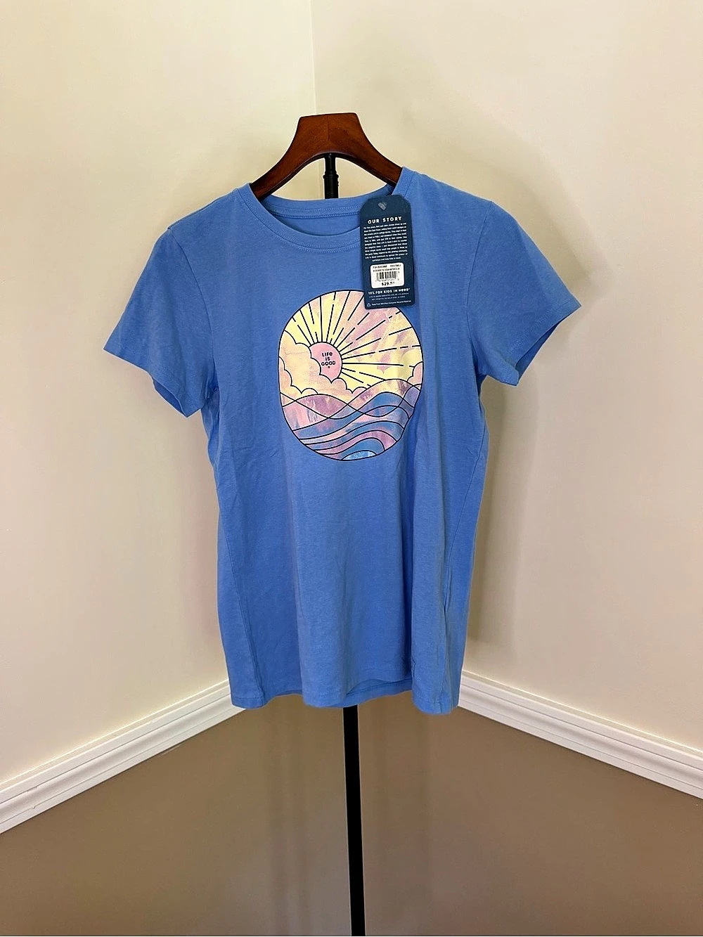 Life Is Good Crusher Tee Ocean Watercolor Graphic Tee Blue & Pink Small